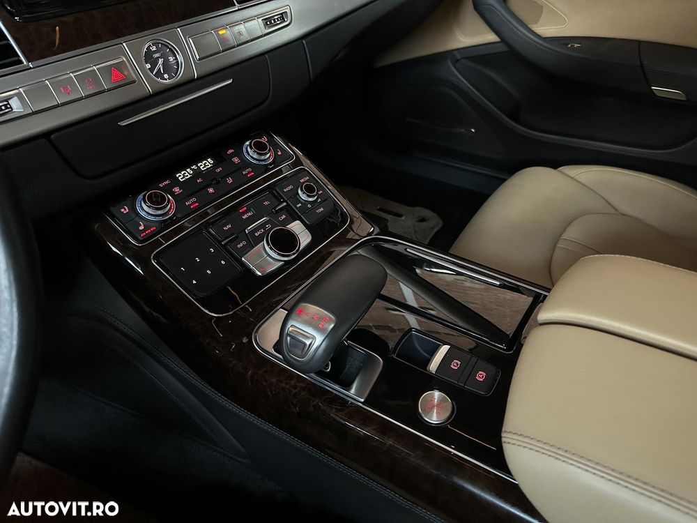 Audi A8 - 10