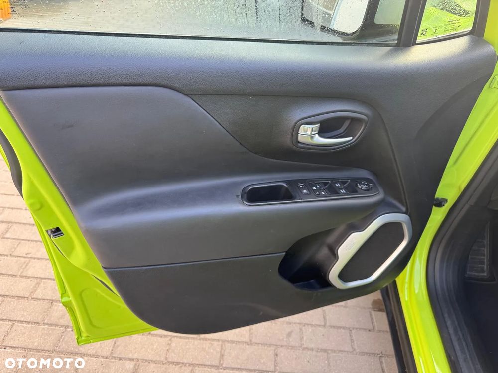 Jeep Renegade 1.4 MultiAir Limited - 22
