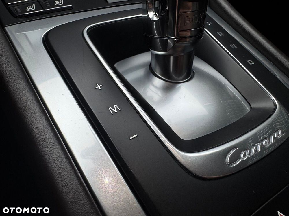 Porsche 911 Carrera 4S PDK - 22