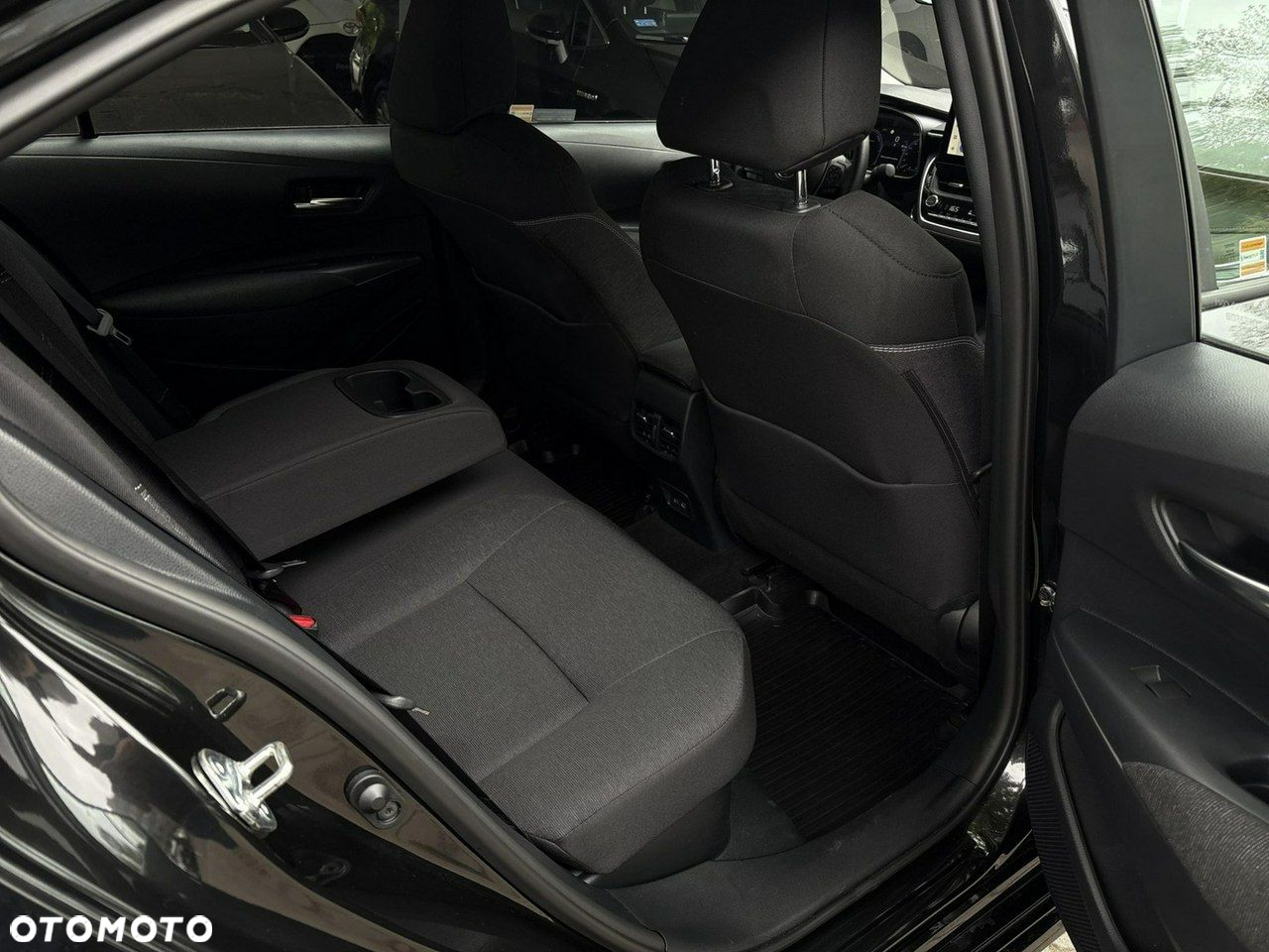 Toyota Corolla - 16