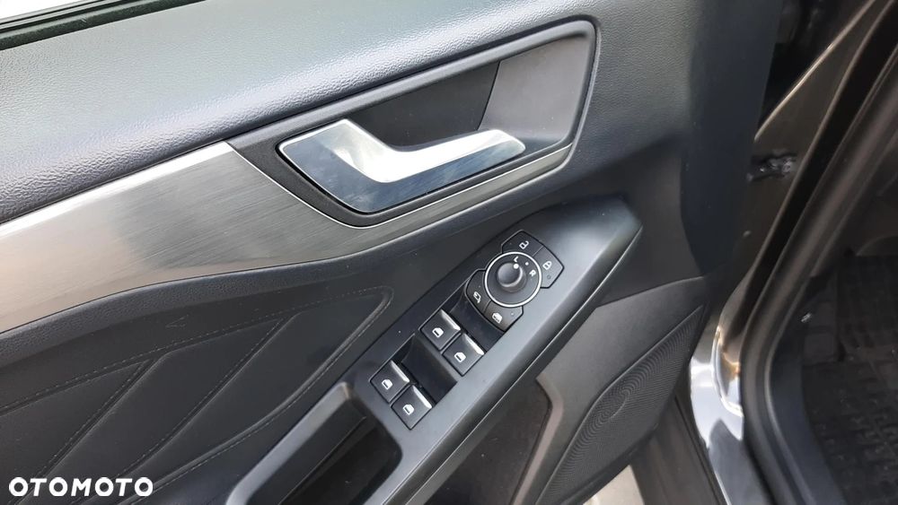 Ford Focus 1.5 EcoBlue Titanium - 11