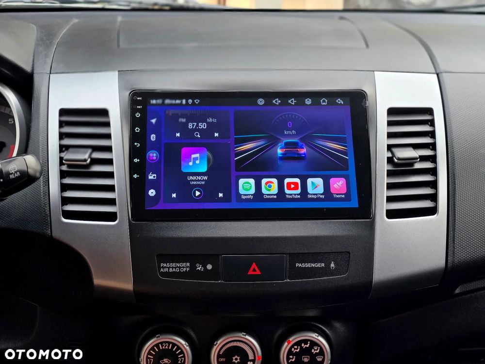 Mitsubishi Outlander - 26