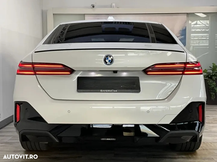 BMW Seria 5 550e xDrive AT PHEV - 30