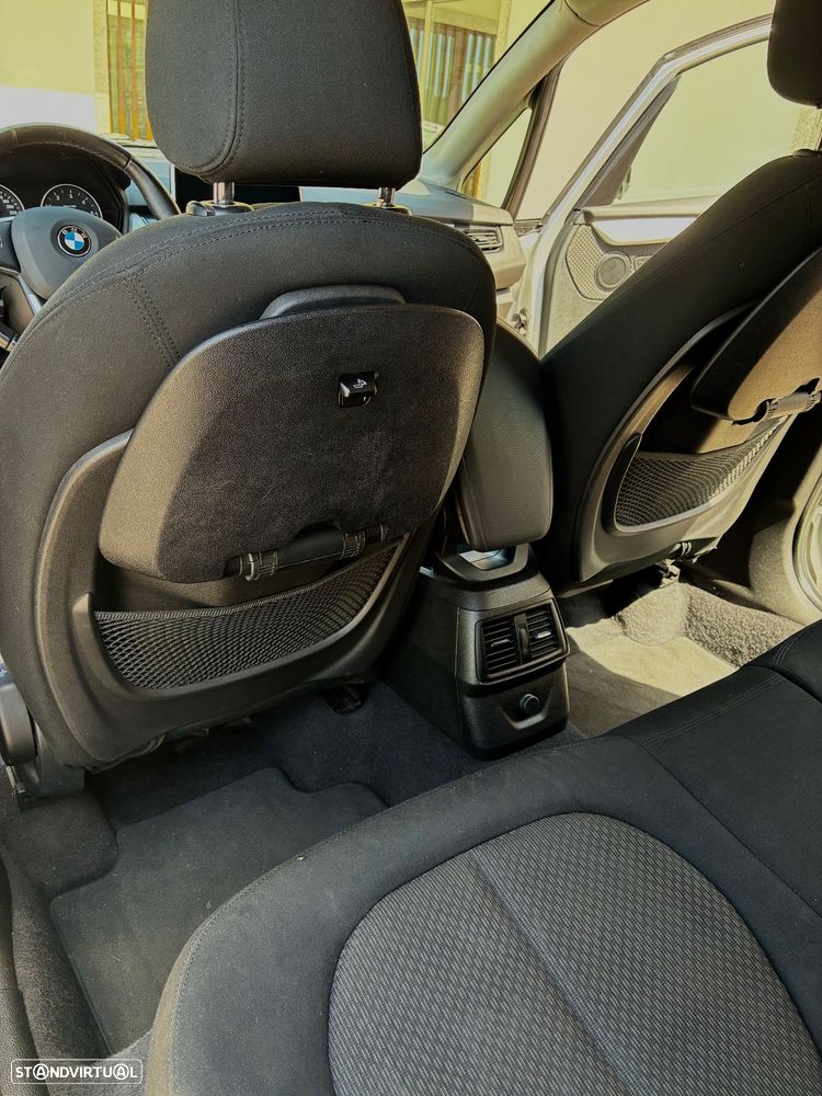 BMW 216 Active Tourer d Line Luxury - 18