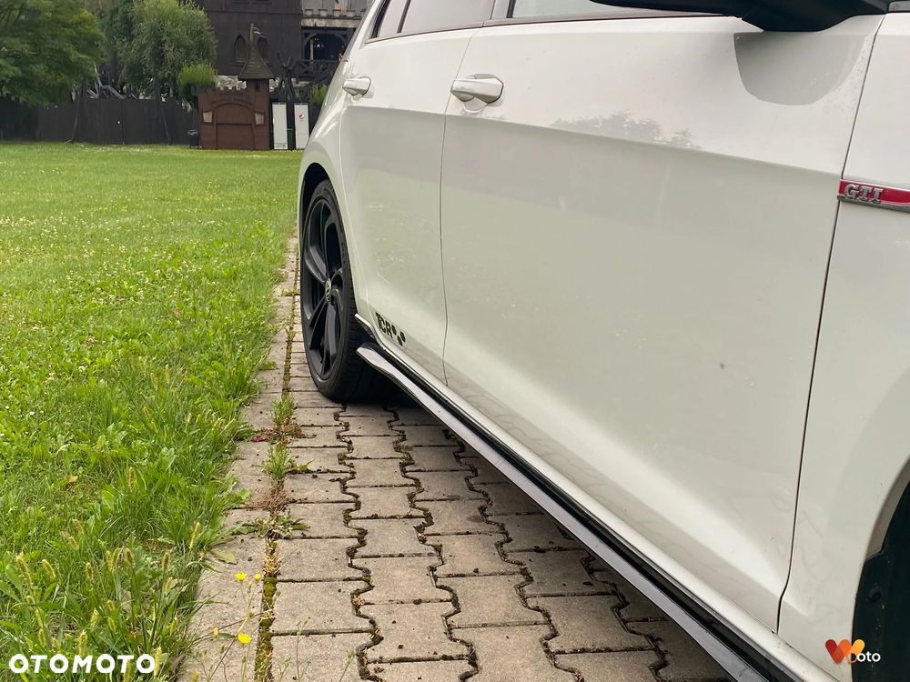Volkswagen Golf 2.0 TSI GTI TCR DSG - 9