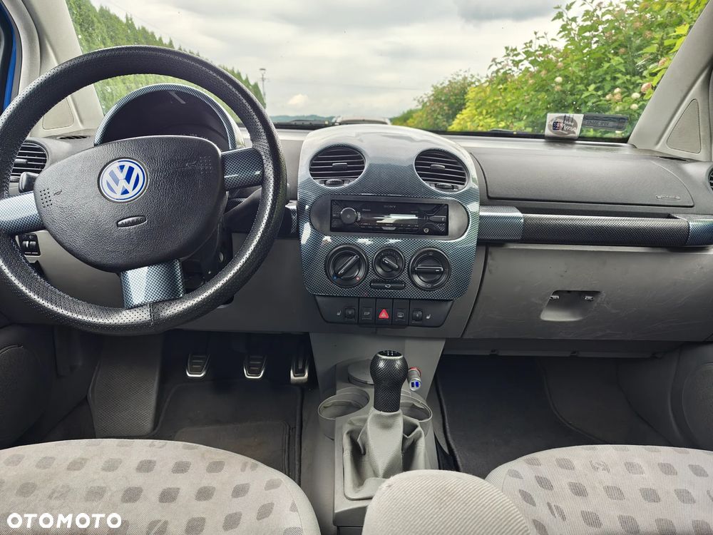 Volkswagen New Beetle 2.0 - 11