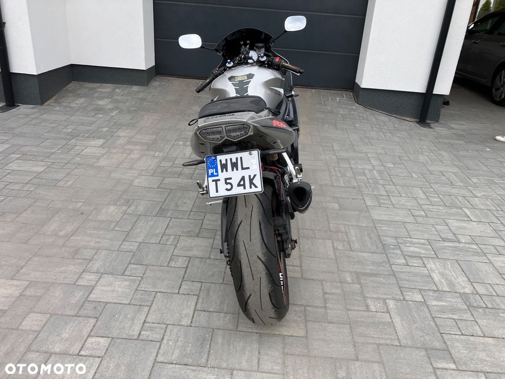 Yamaha R6 - 3