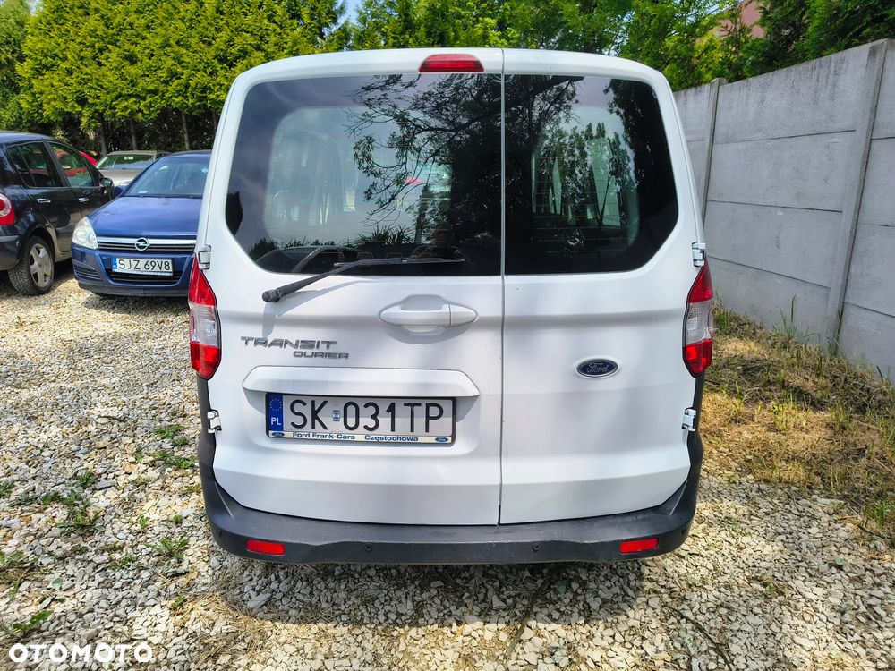 Ford Transit Courier - 7