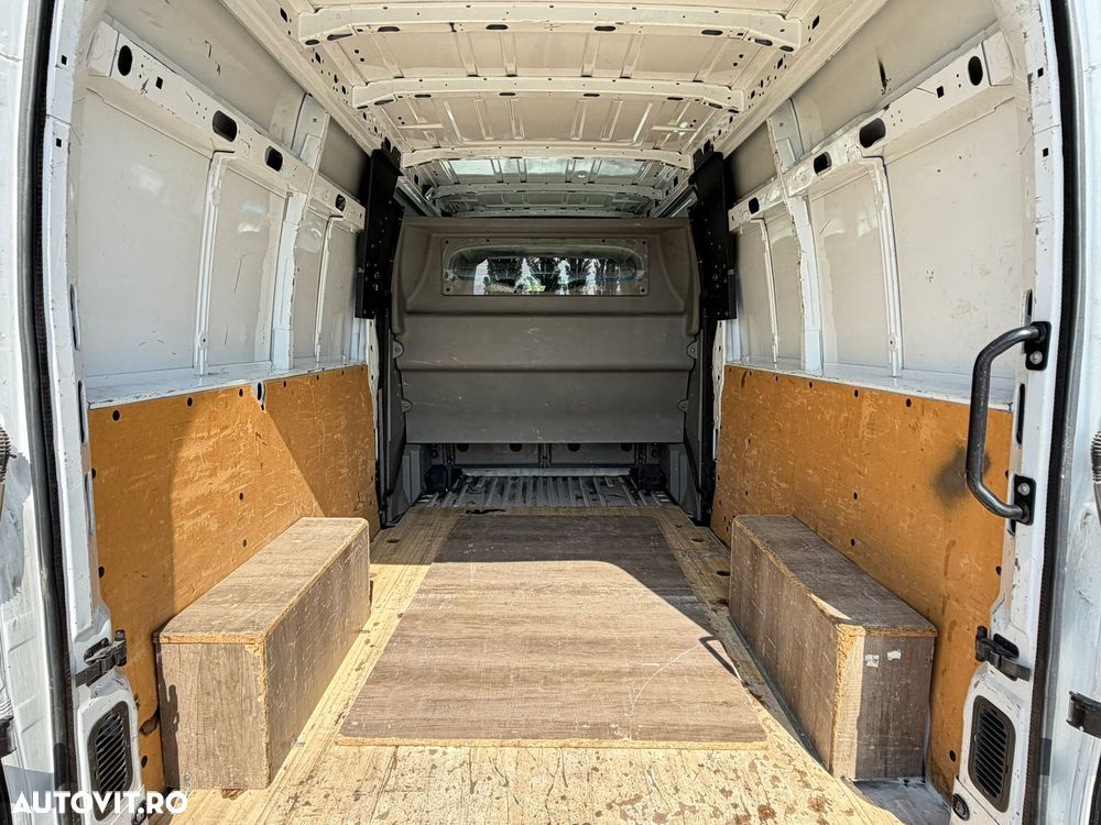 Renault Master DOKA 7 LOCURI - 17