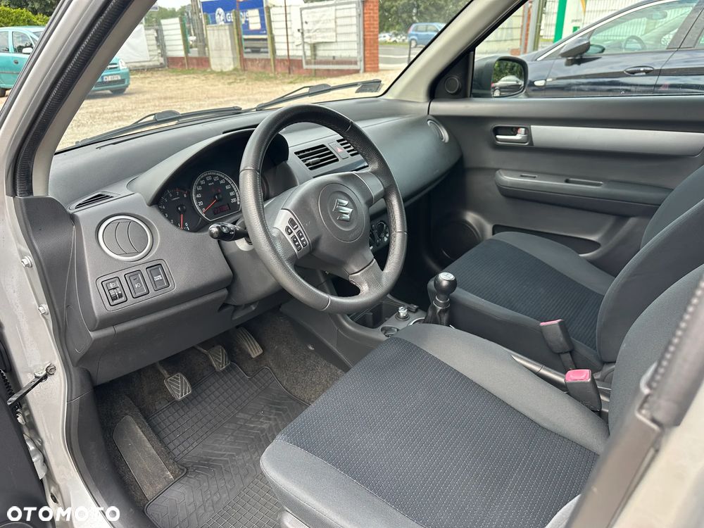 Suzuki Swift - 14