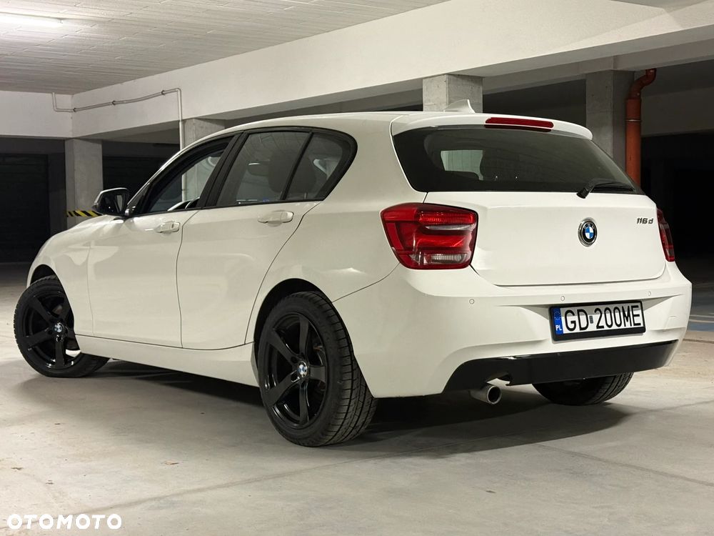 BMW Seria 1 116d EfficientDynamics Sport Line - 3
