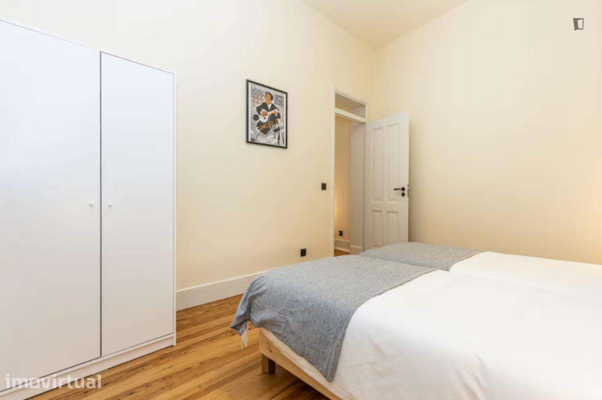 Quarto - localizado em Anjos Lisbon - Grande imagem: 2/22