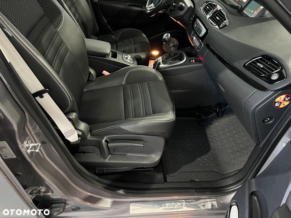 Renault Scenic 1.2 TCe Energy Bose - 29