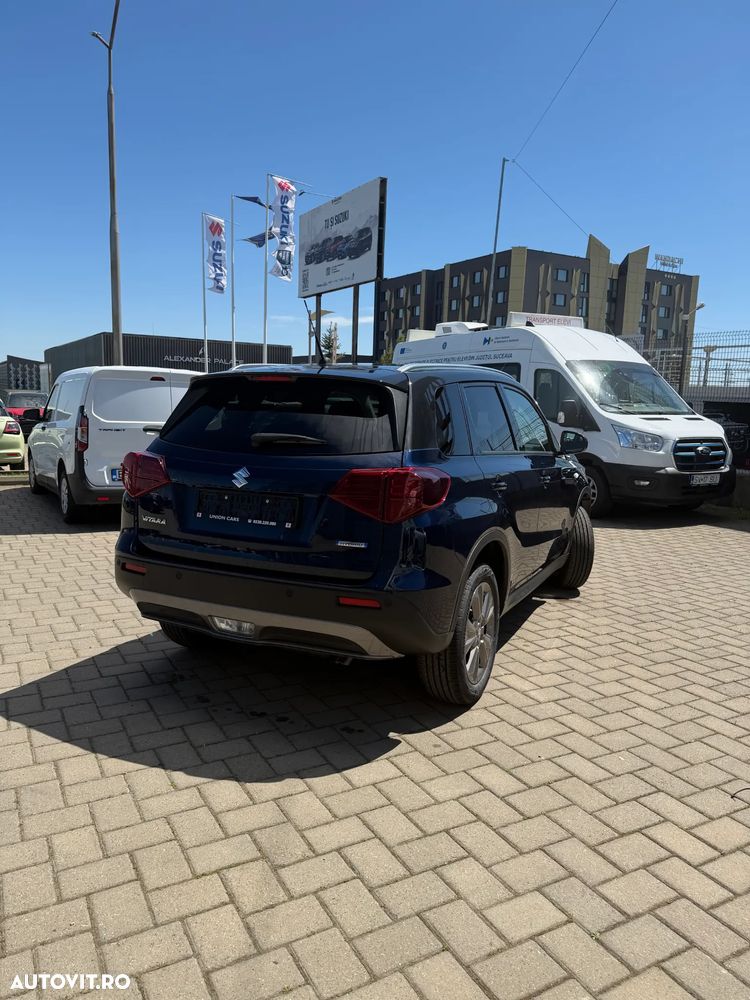 Suzuki Vitara 1.4 Boosterjet 6MT AllGrip MHEV Passion - 4