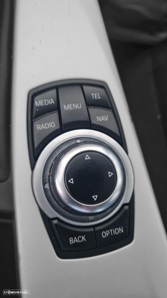 BMW 318 Gran Turismo d Sport Line - 7