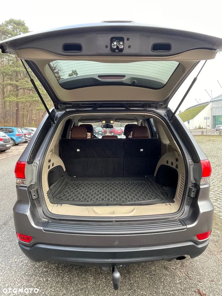Jeep Grand Cherokee - 10