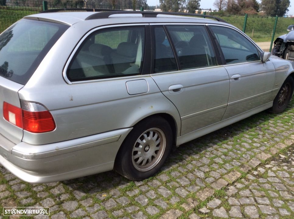 BMW 520D touring ás peças - 4