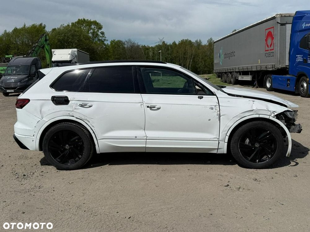 Volkswagen Touareg 3.0 V6 TDI SCR 4Motion Automatik R-Line - 3