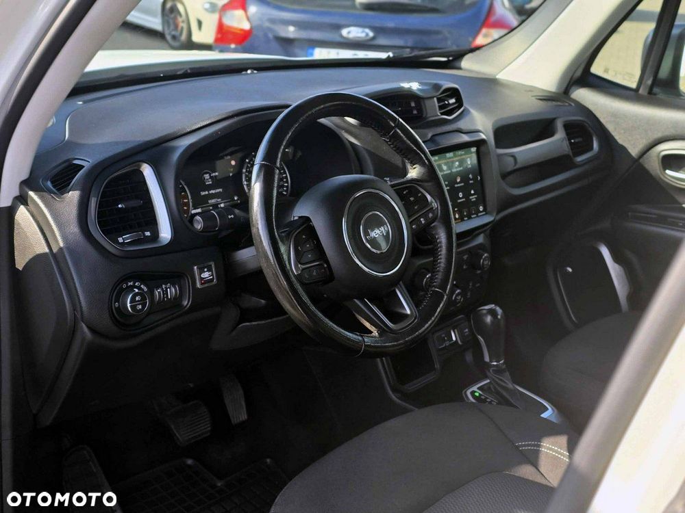 Jeep Renegade - 11