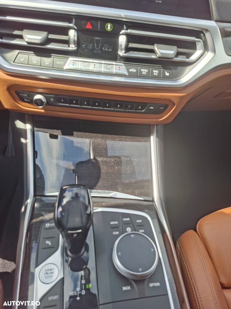 BMW Seria 3 320d xDrive AT - 13
