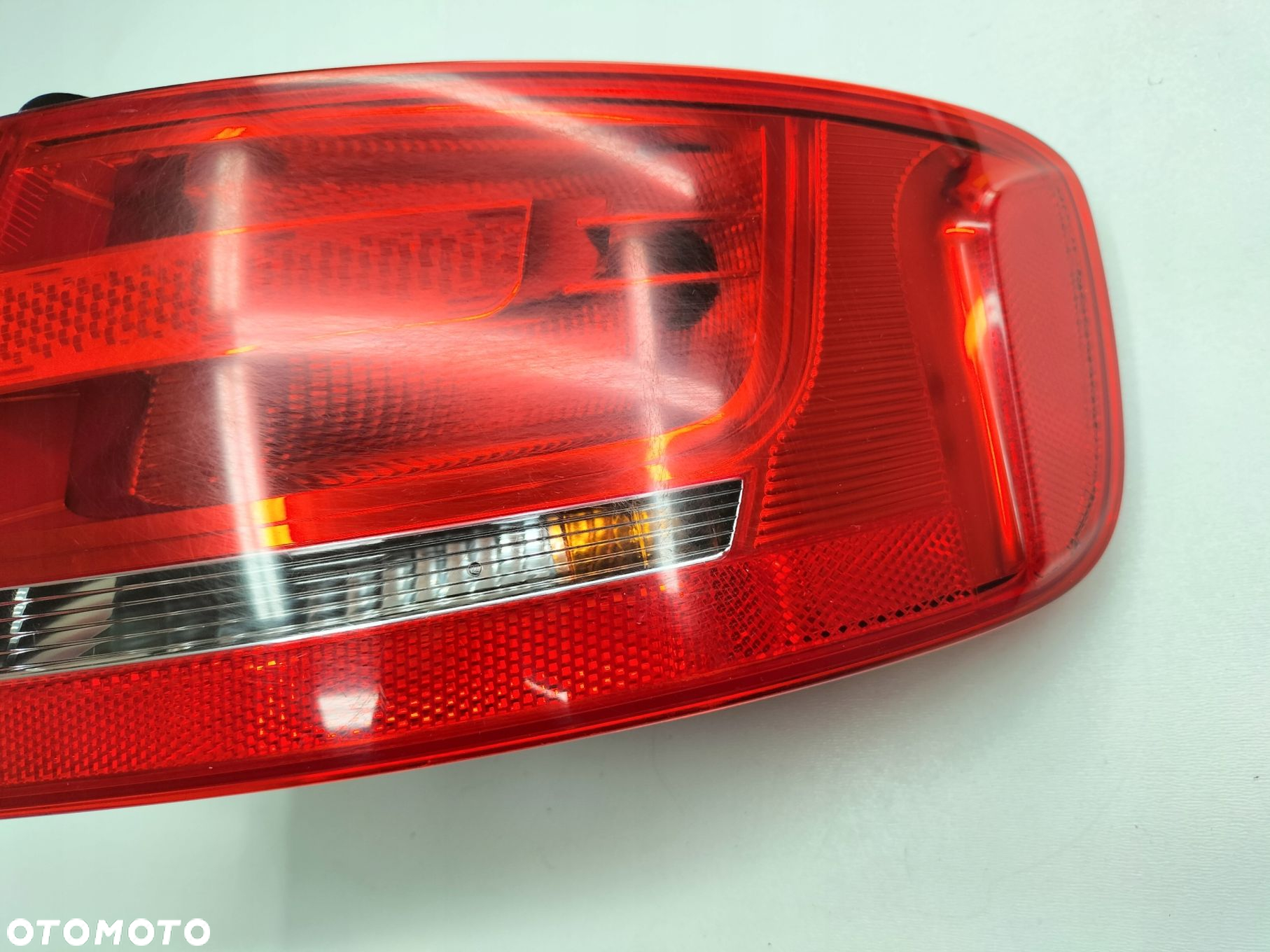 AUDI A4 B8 SEDAN 07-12 LAMPA PRAWY TYŁ W BŁOTNIK WKŁAD 8k5945096d - 3