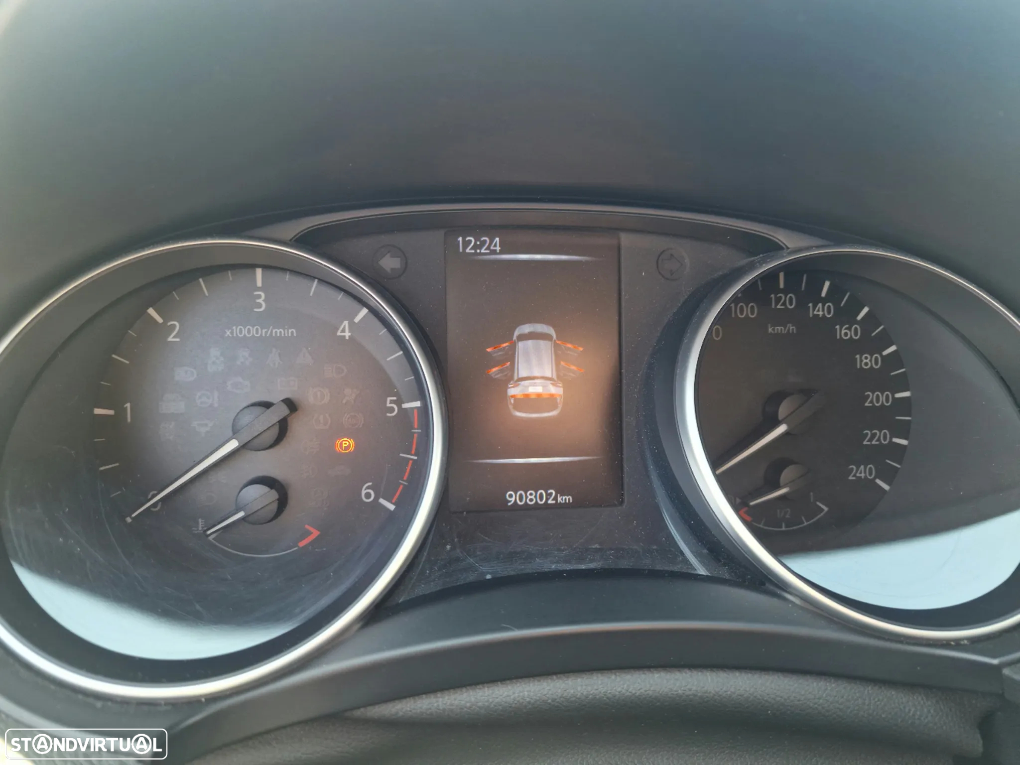 Nissan Qashqai 1.5 dCi N-Connecta - 12
