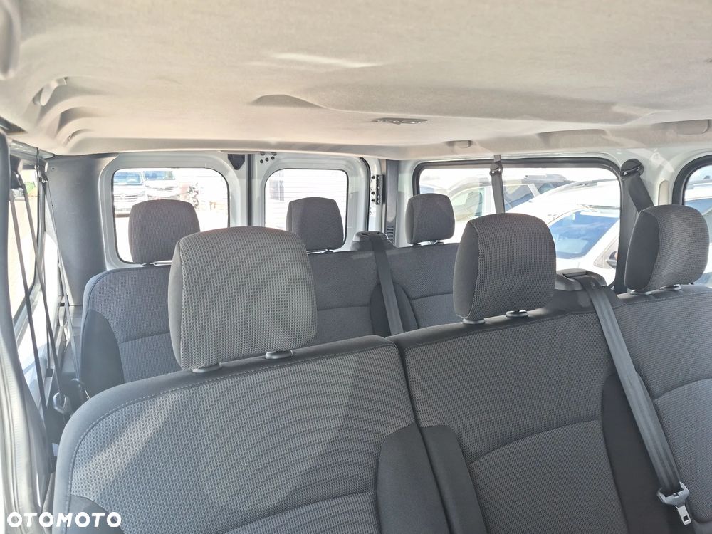 Renault Trafic 2.0 dCi EDC - 17