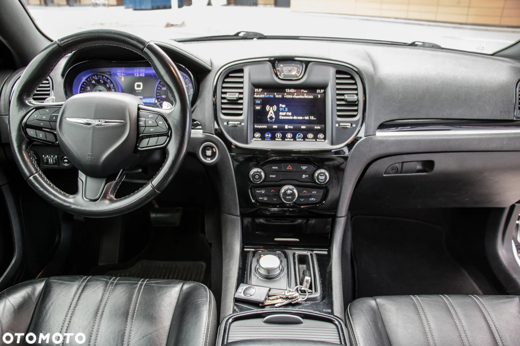 Chrysler 300s - 10