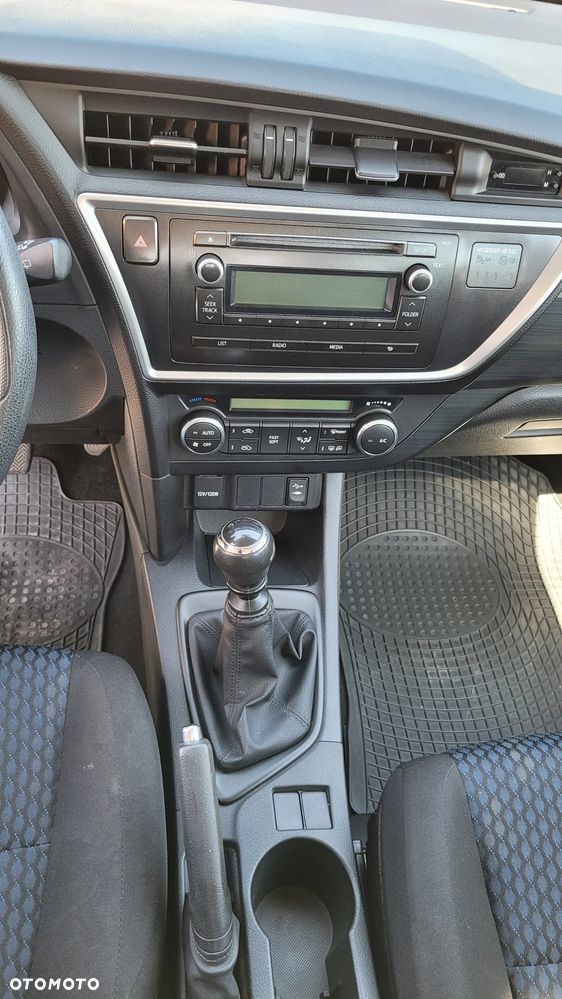Toyota Auris 1.33 VVT-i Active - 11
