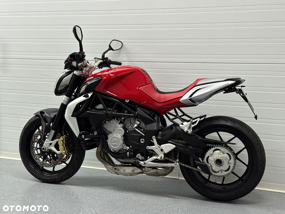 MV AGUSTA Brutale - 16