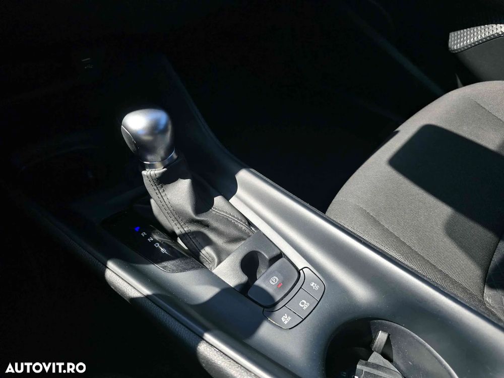 Toyota C-HR - 13