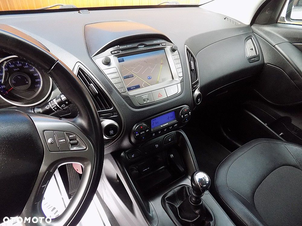 Hyundai ix35 1.7 CRDi 2WD blue Style - 11