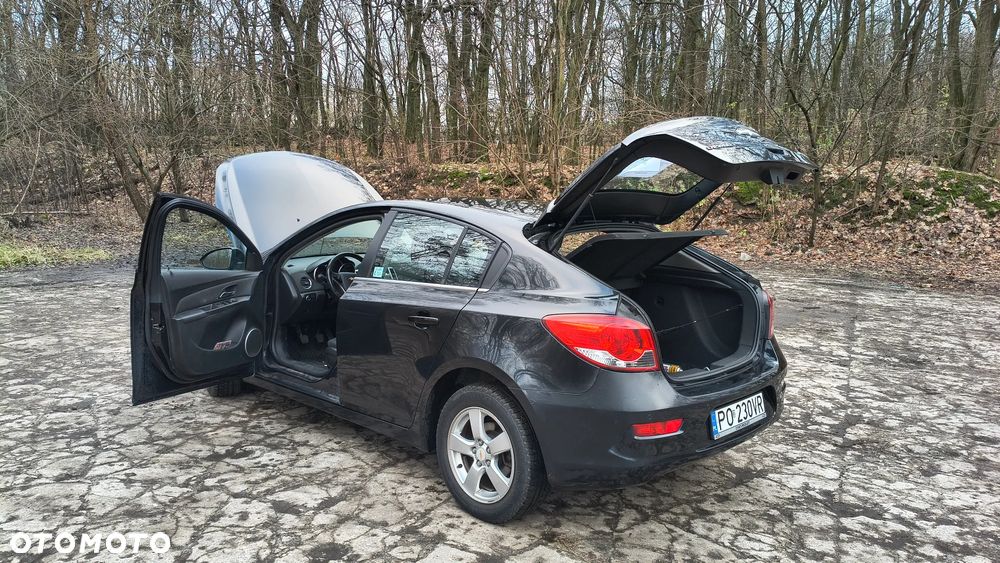 Chevrolet Cruze 1.8 LT - 8