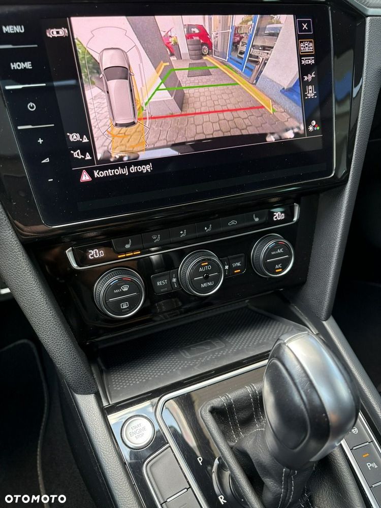 Volkswagen Passat - 28