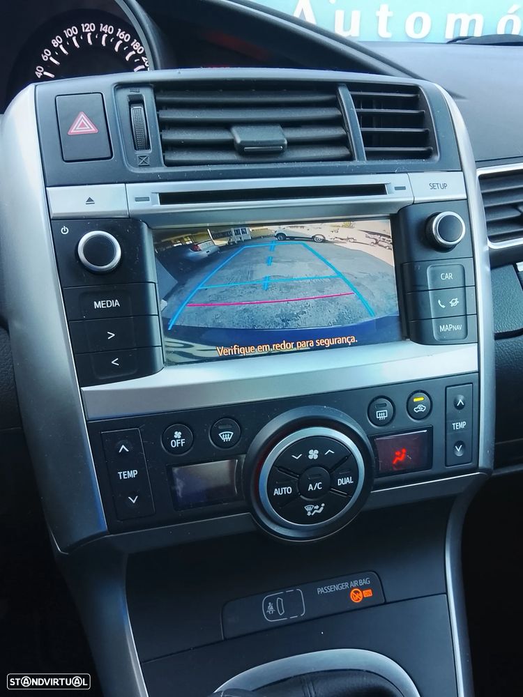 Toyota Verso 1.6 D-4D Exclusive+GPS - 9