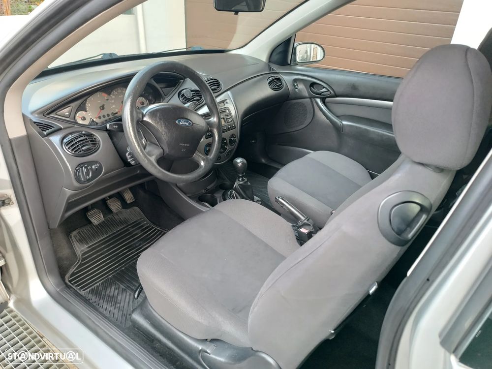 Ford Focus 1.8 TDCi Trend - 11