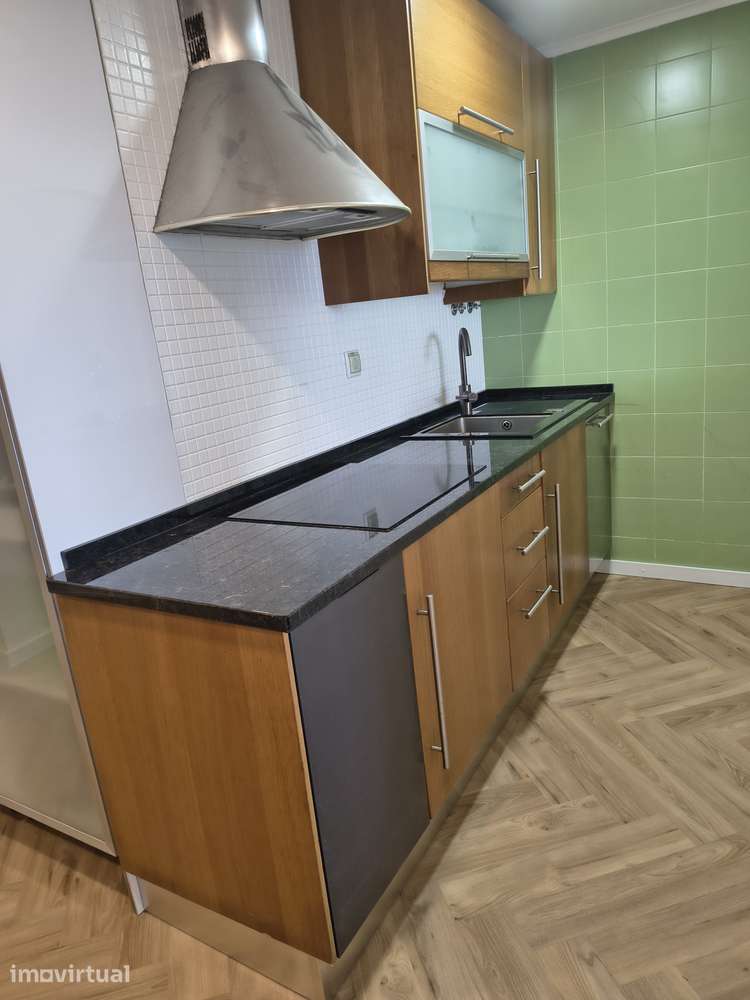 Arrendamento de apartamento t2 na Praça Padre Manuel Bernardes - Grande imagem: 4/12