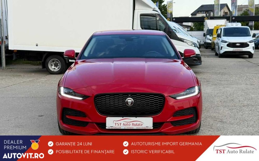 Jaguar XE D200 RWD MHEV R-Dynamic S - 2