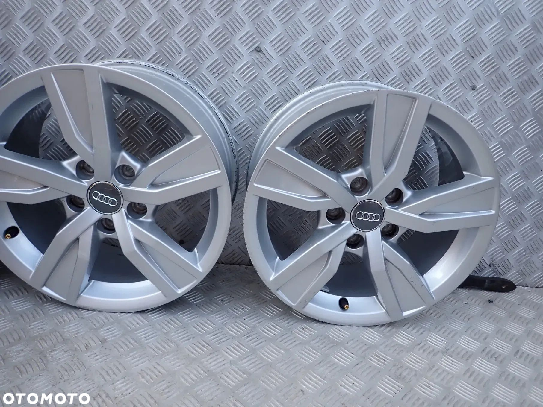 FELGI ALUMINIOWE AUDI 7,0X16 ET35 A4 B9 A6 C7 8W0601025A - 6