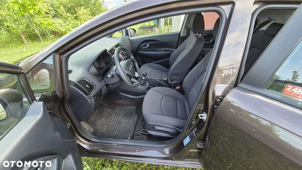 Kia Rio 1.2 M - 9