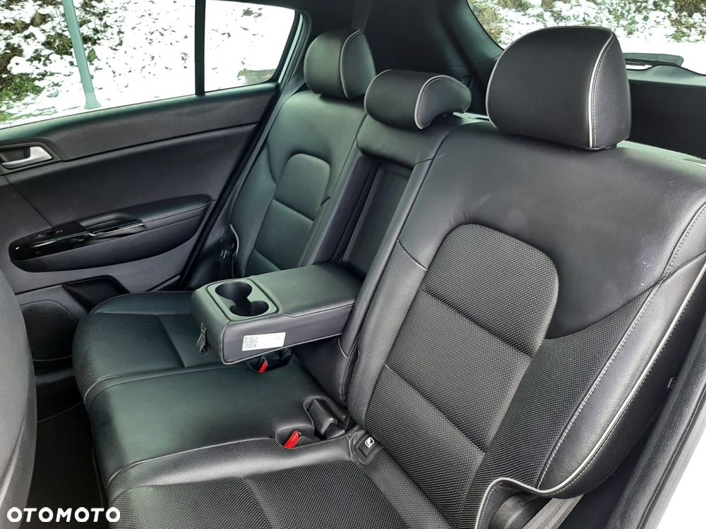 Kia Sportage 2,0 CRDI AWD GT Line - 26