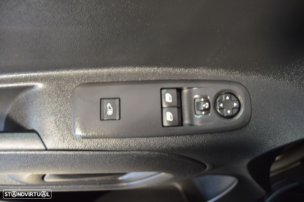 Peugeot Partner 1.5 BlueHDi Asphalt Longa - 29