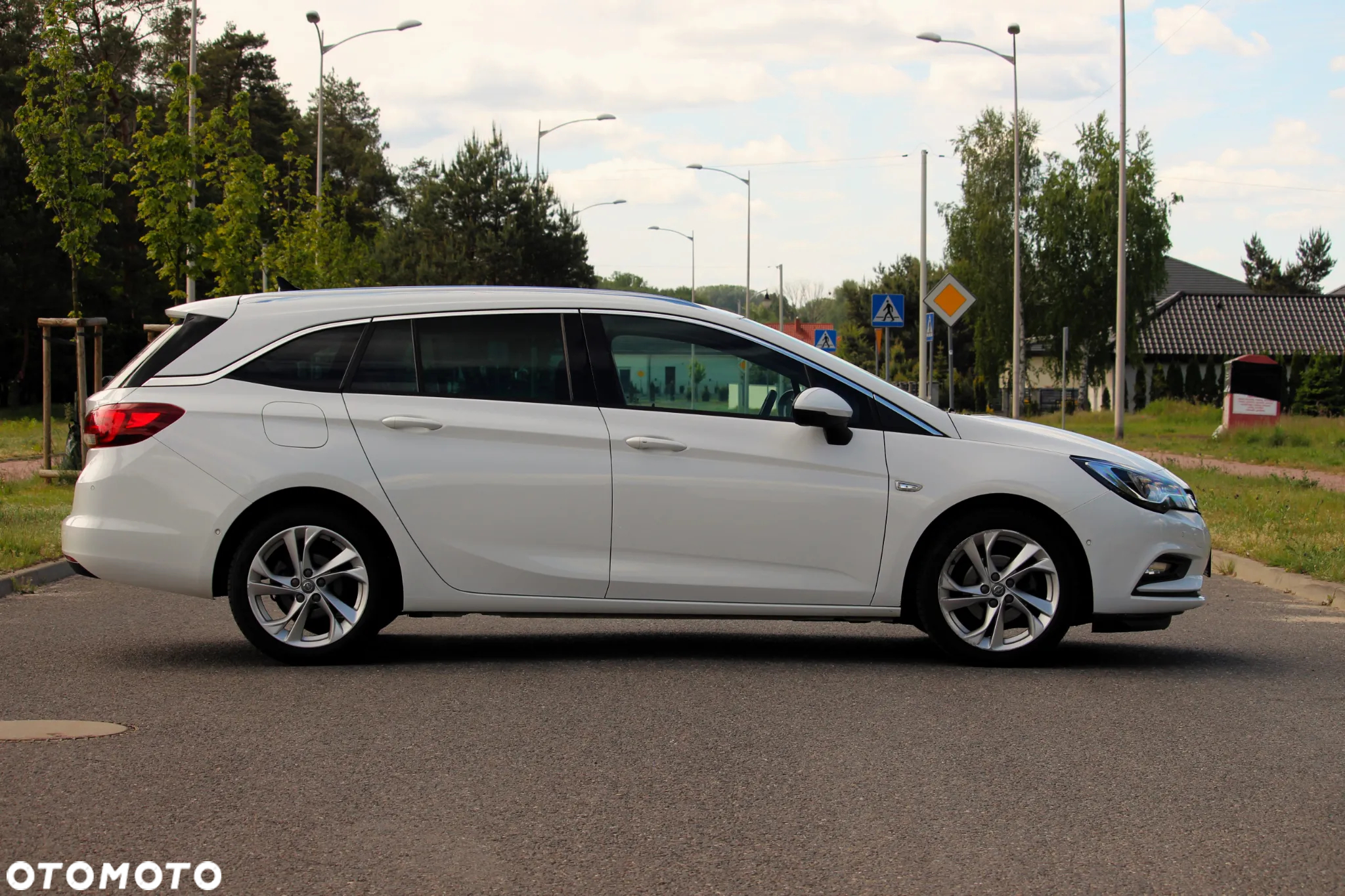 Opel Astra 1.6 D (CDTI) Start/Stop Innovation - 5