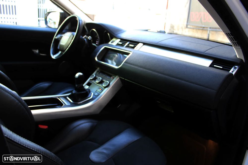 Land Rover Range Rover Evoque 2.2 TD4 Pure - 30