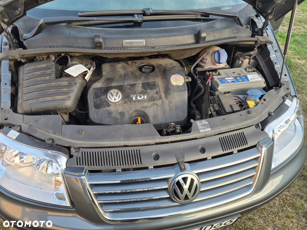 Volkswagen Sharan ver-1-9-tdi - 8