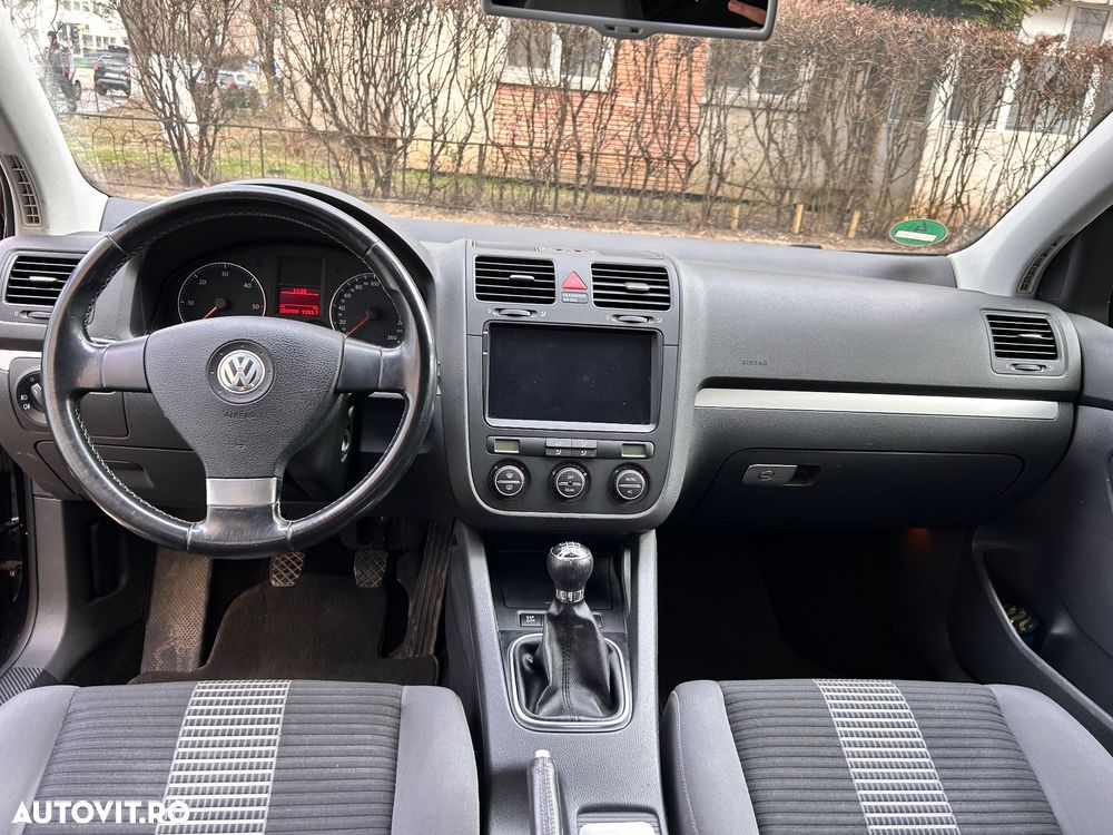 Volkswagen Golf 1.9 TDI Sportline - 9