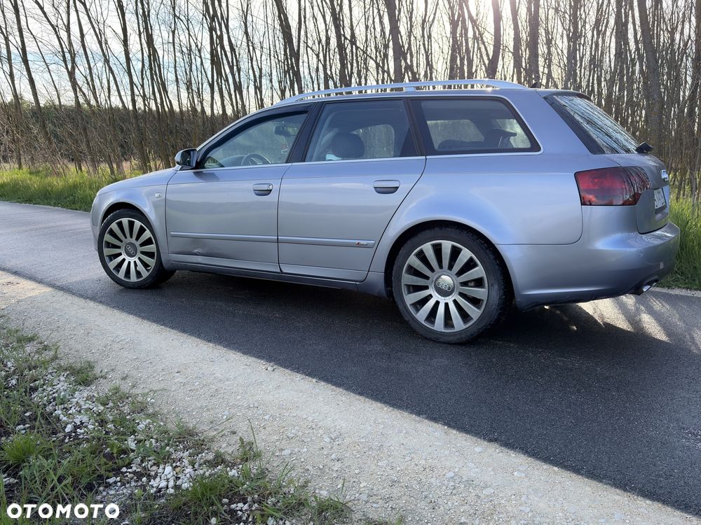 Audi A4 Limousine - 7