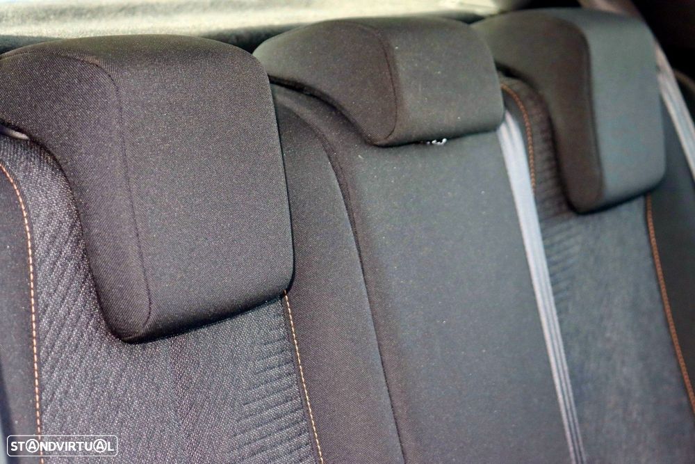 Peugeot 208 1.2 PureTech Active - 26