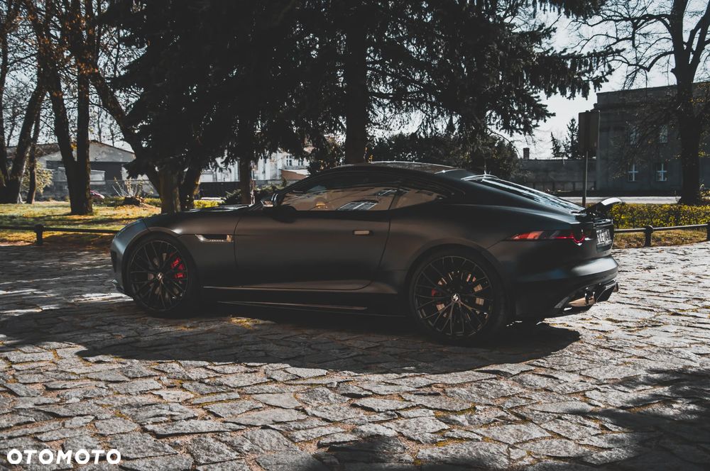 Jaguar F-Type R AWD - 3