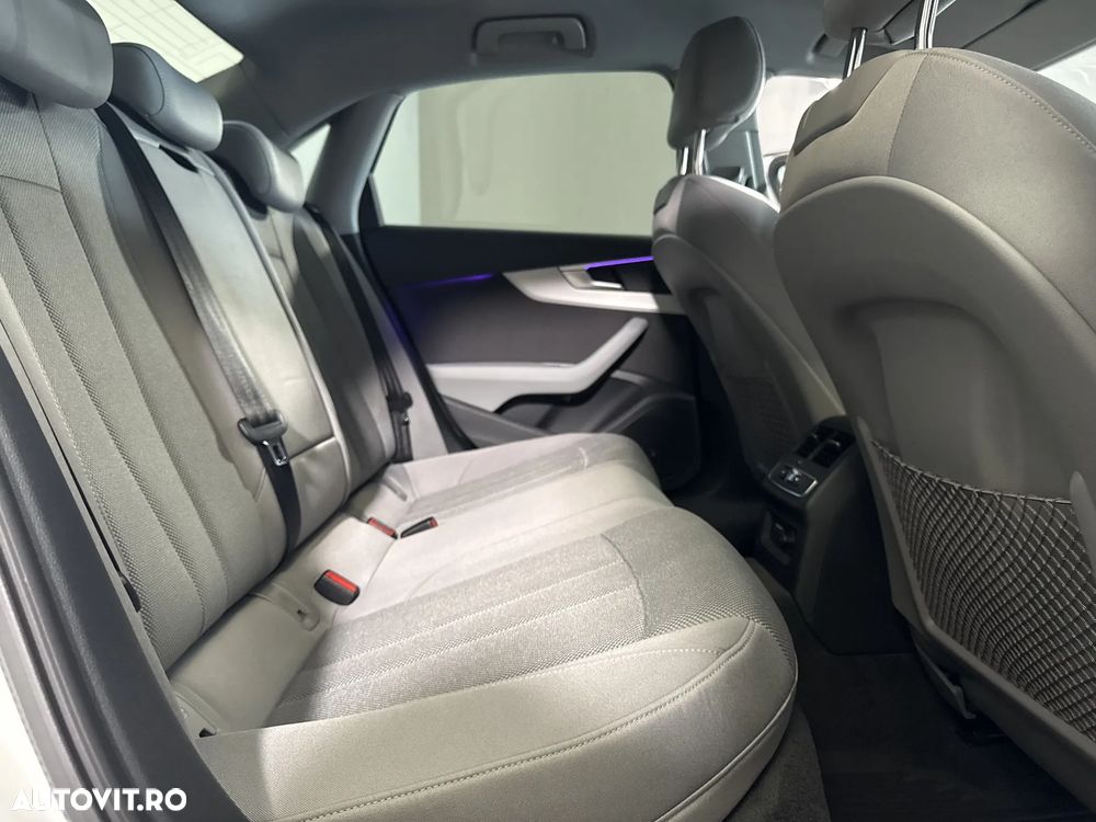 Audi A4 Limuzina 40 TFSI quattro S tronic - 13